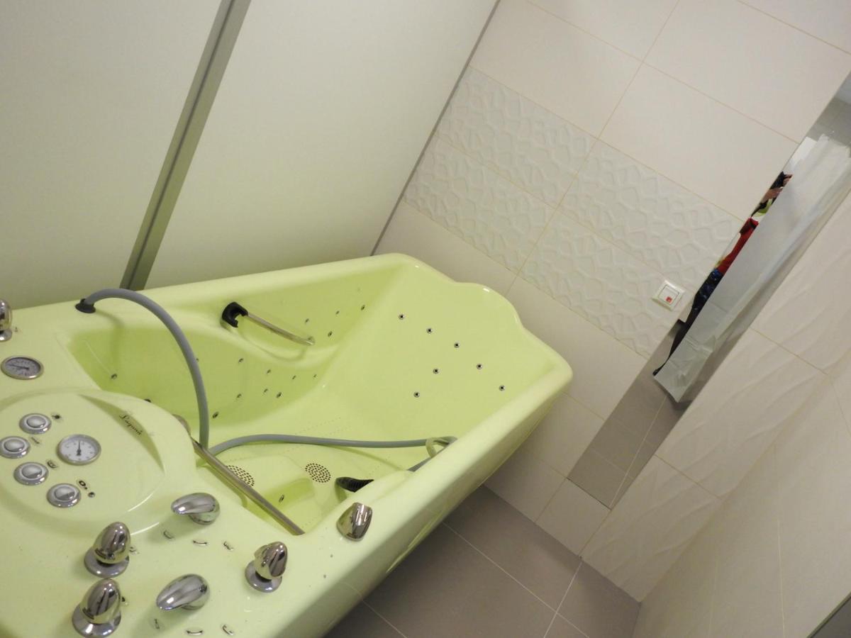 Sanatorium Energetyk Hotel Krynica Zdroj Luaran gambar
