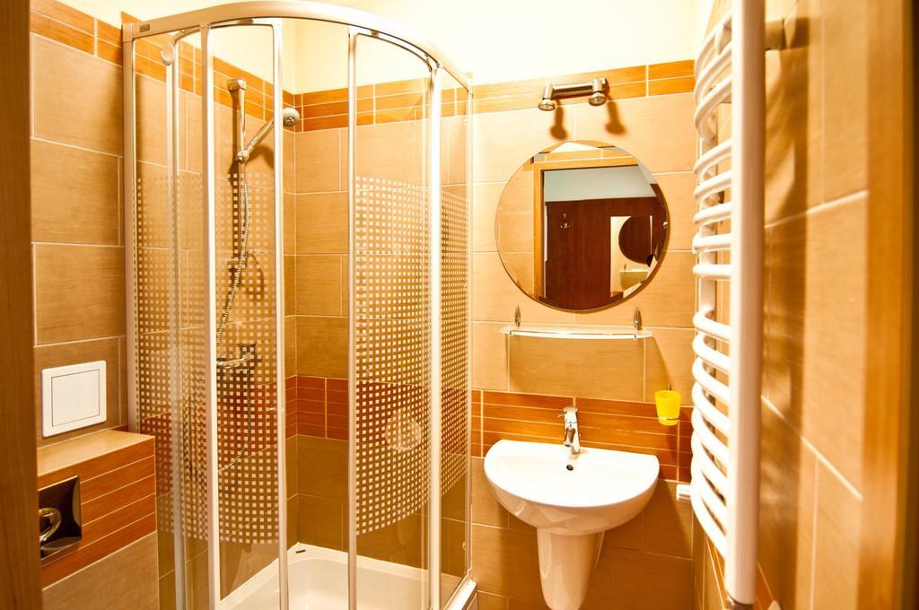 Sanatorium Energetyk Hotel Krynica Zdroj Bilik gambar