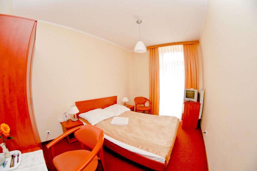 Sanatorium Energetyk Hotel Krynica Zdroj Bilik gambar